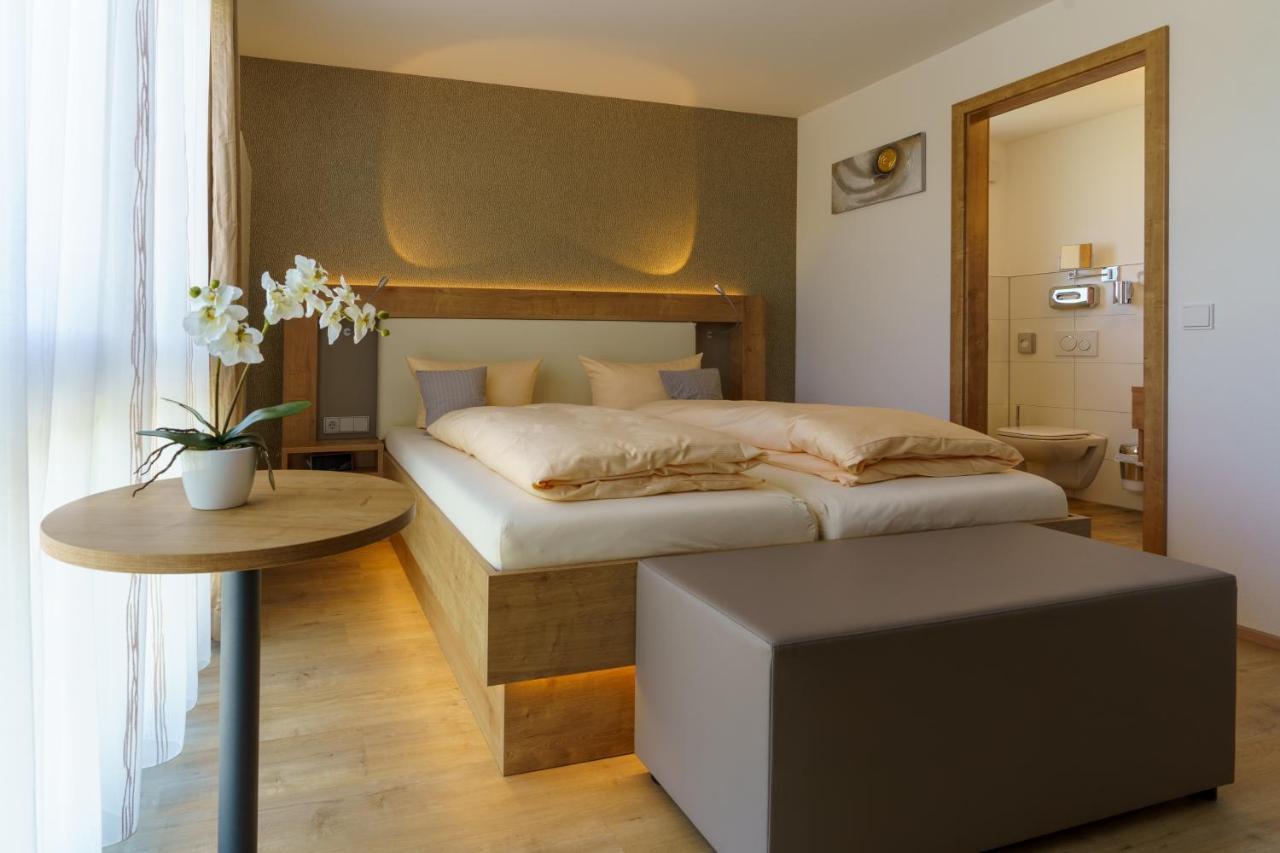 Hotel Rosenstein Heubach  Eksteriør billede