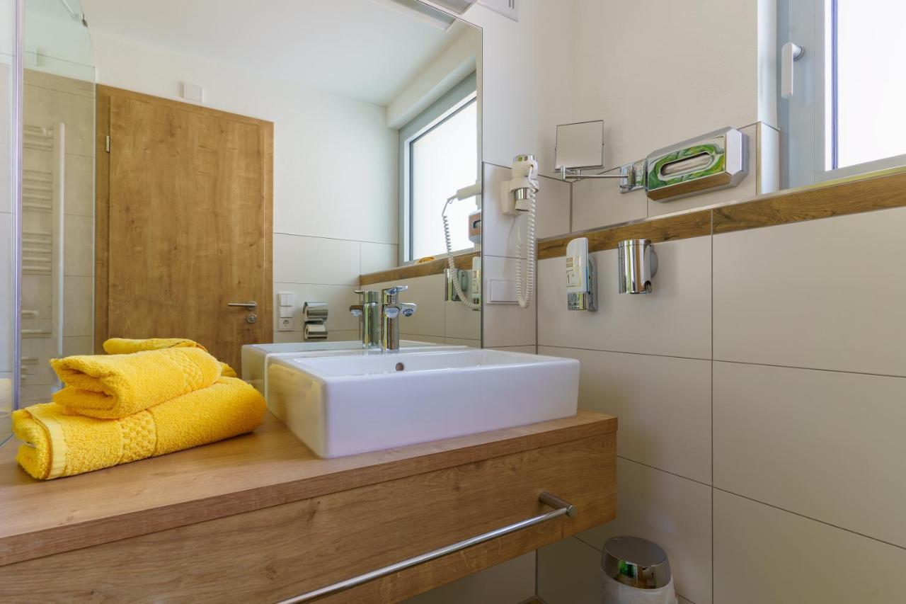 Hotel Rosenstein Heubach  Eksteriør billede