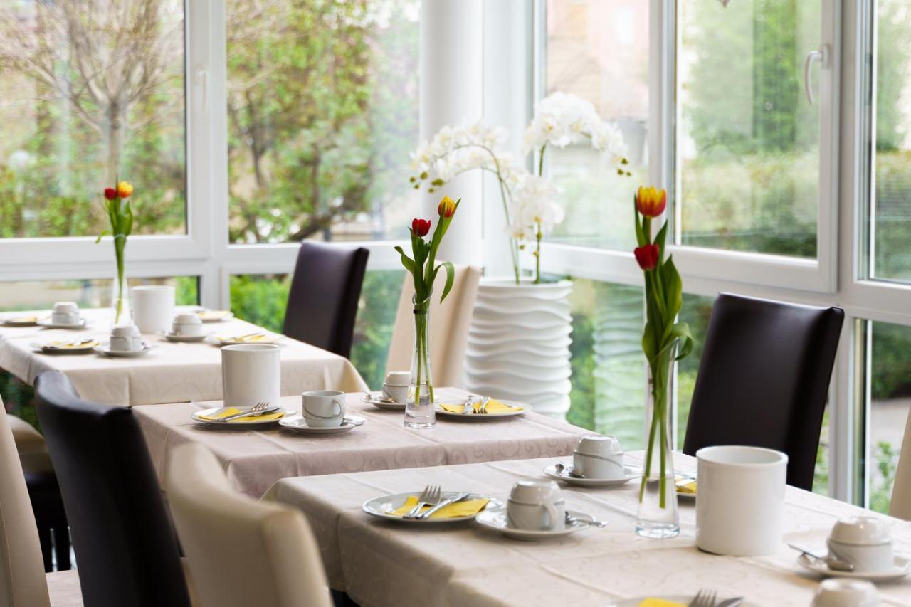 Hotel Rosenstein Heubach  Eksteriør billede